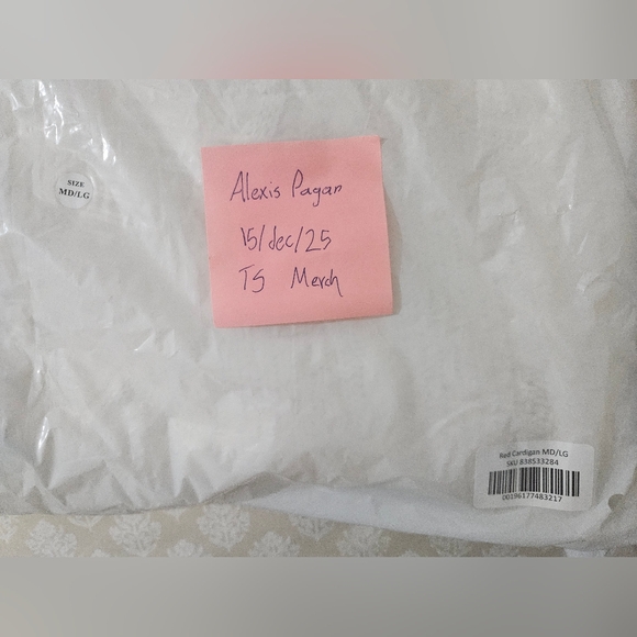 Red (Taylor's Version) Cardigan - 2025 Version - Medium/Large - Picture 3 of 3